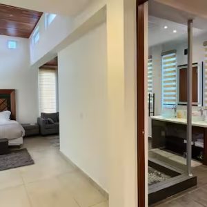 Grand King Suite