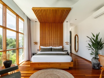 Private Premium King Suite