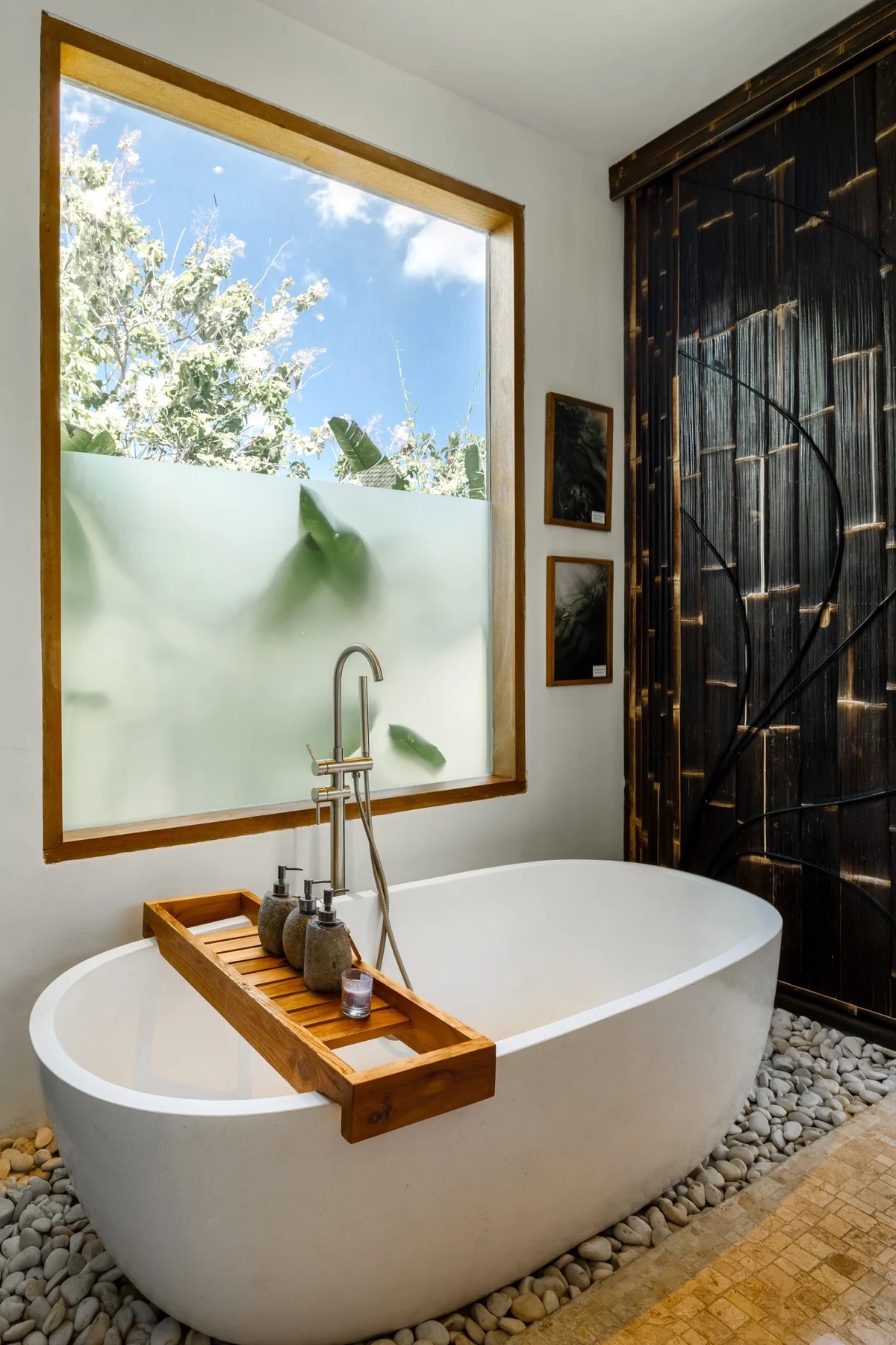 Private Bungalow - Image 2
