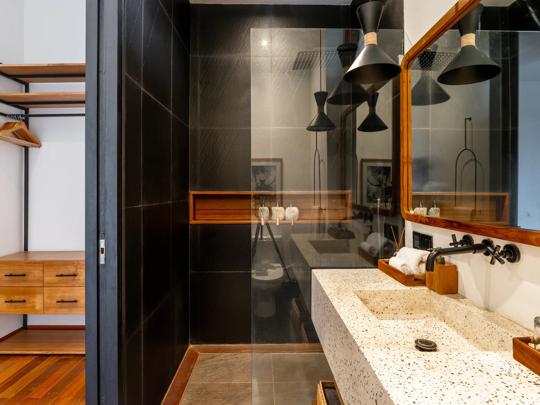 Shared Suite - Image 3