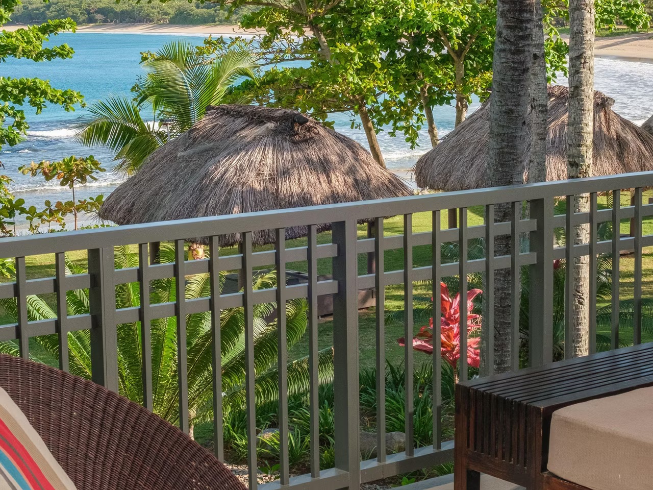 Shared King Beachfront Balcony - Image 3